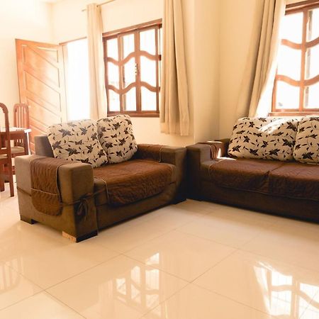 فيلا ريو داس أوستراسفي Casa A 400 M Da Praia Do Centro - Wifi 200Mb - Garagem - Tv 500 Canais - 2 Quartos - Cozinha Equipada - Churrasqueira المظهر الخارجي الصورة