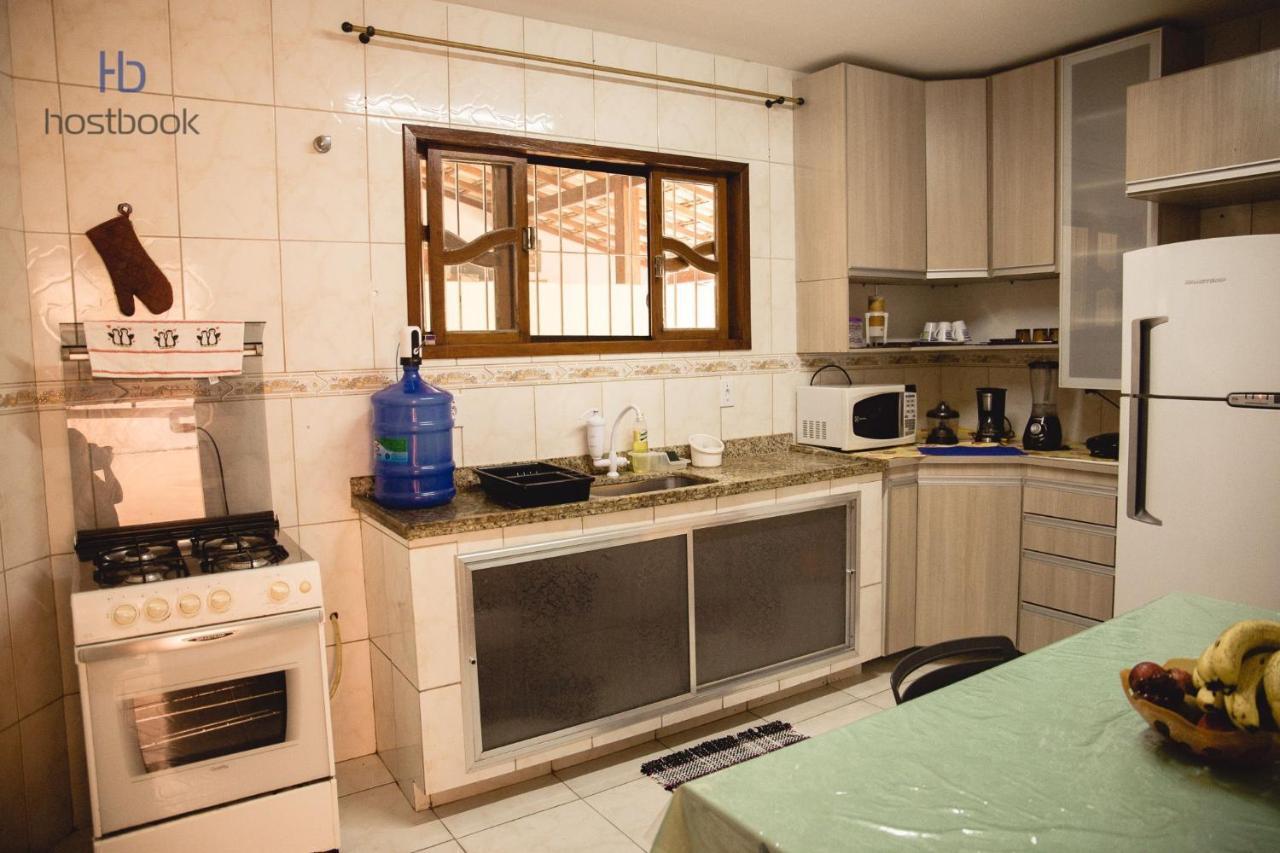 فيلا ريو داس أوستراسفي Casa A 400 M Da Praia Do Centro - Wifi 200Mb - Garagem - Tv 500 Canais - 2 Quartos - Cozinha Equipada - Churrasqueira المظهر الخارجي الصورة